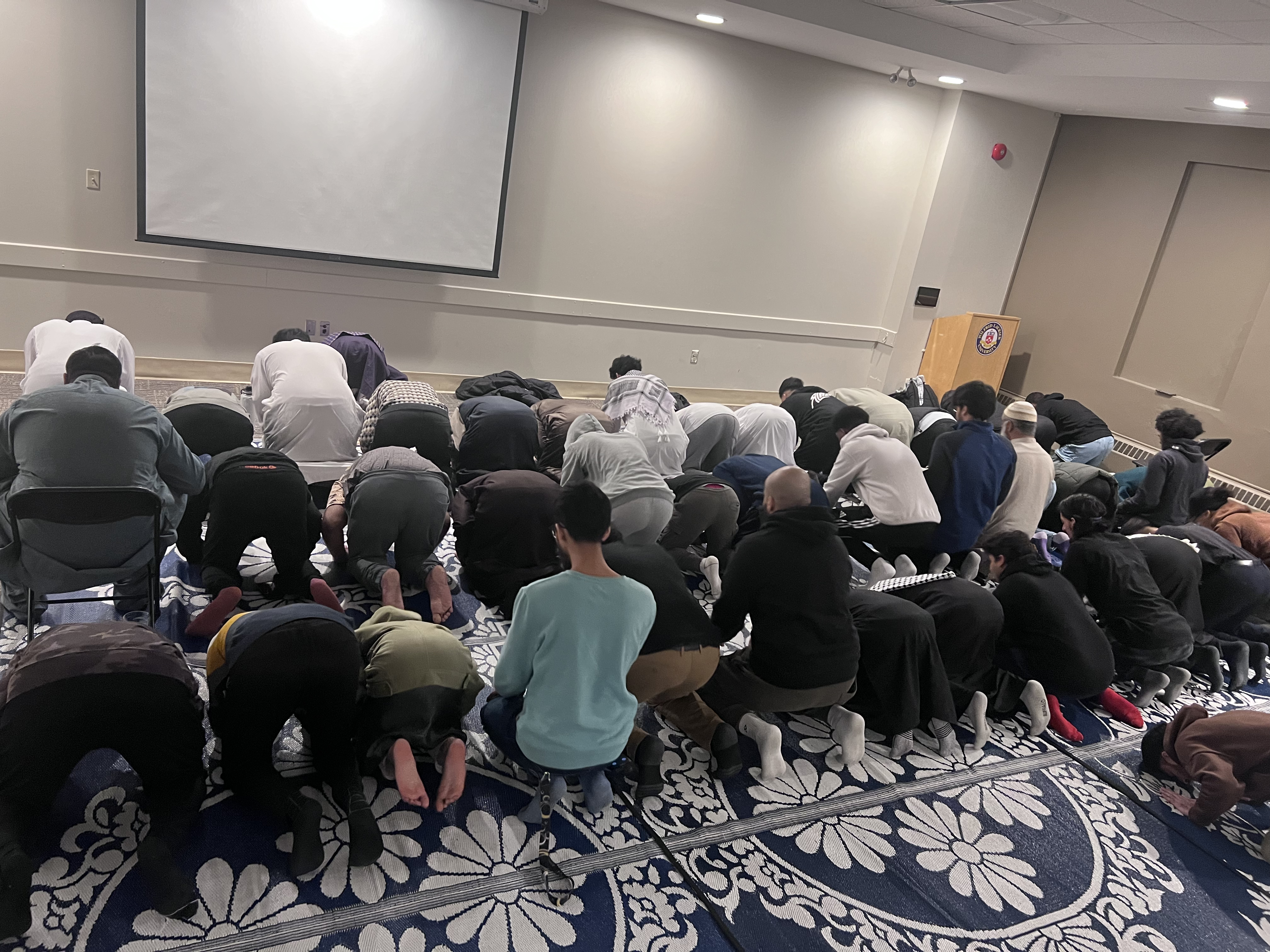 Daily Taraweeh on Campus image